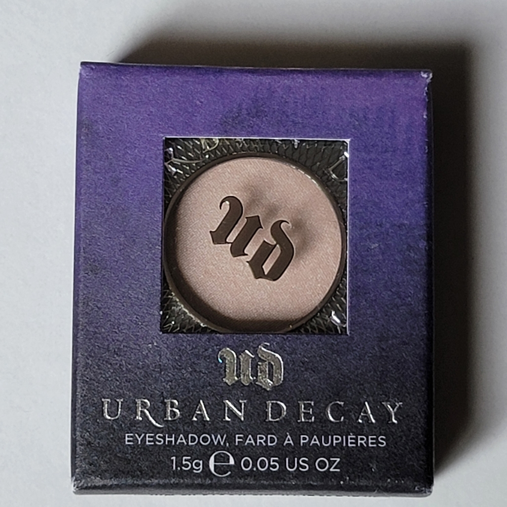 Urban Decay Eyeshadow - Virgin - Picture 3 of 5